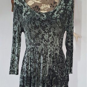 Soma Mint/Black Tunic w/ Pockets, 3/4 Sleeves